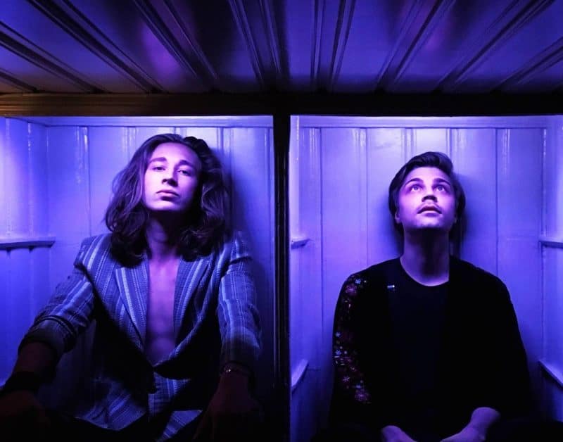 Charlotte & Thieves "Machine" becomes the latest number 1 at the Indie Top 39