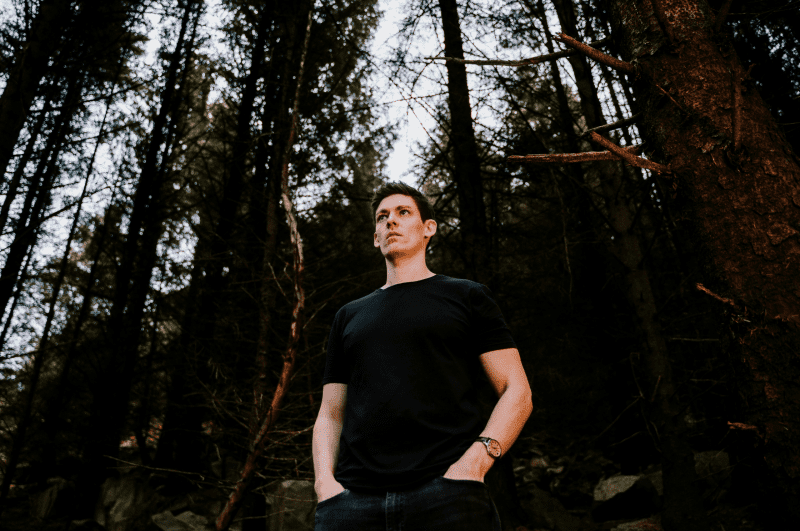 Interview » Alex Spinney » Painting Houses » Indie Top 39